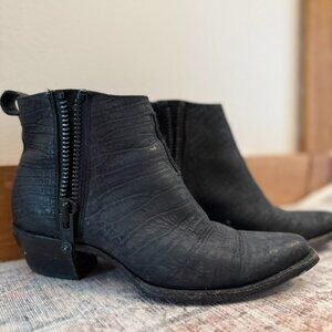 Frye Sacha Moto Shortie Booties - Black / 8